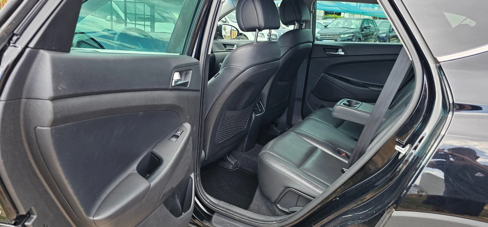 Hyundai Tucson 1.6TGDI 4x4 ПАНОРАМА full, снимка 12 - Автомобили и джипове - 55879678