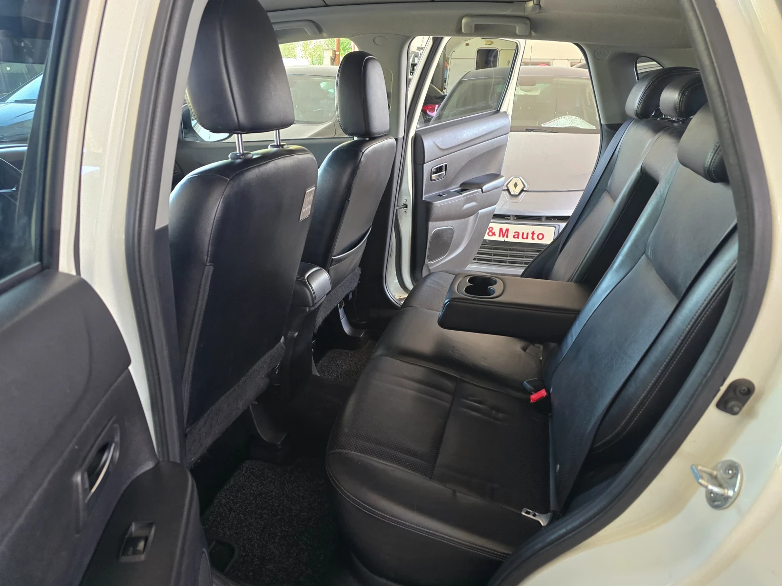 Mitsubishi ASX 1.8 150kc Full панорама, снимка 8 - Автомобили и джипове - 56113482
