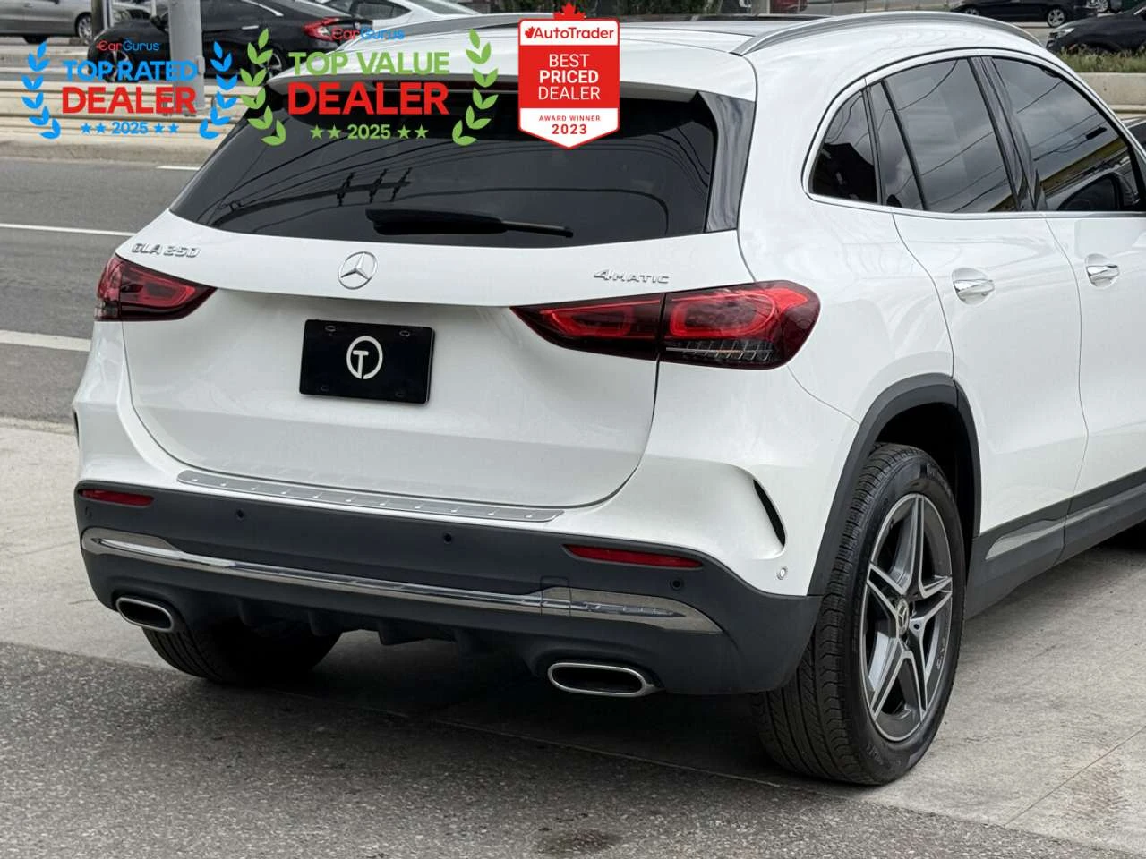 Mercedes-Benz GLA //AMG & CARBON FIBER PKG | ONE OWNER | MB SERV | Mobile.bg � ����������� 4