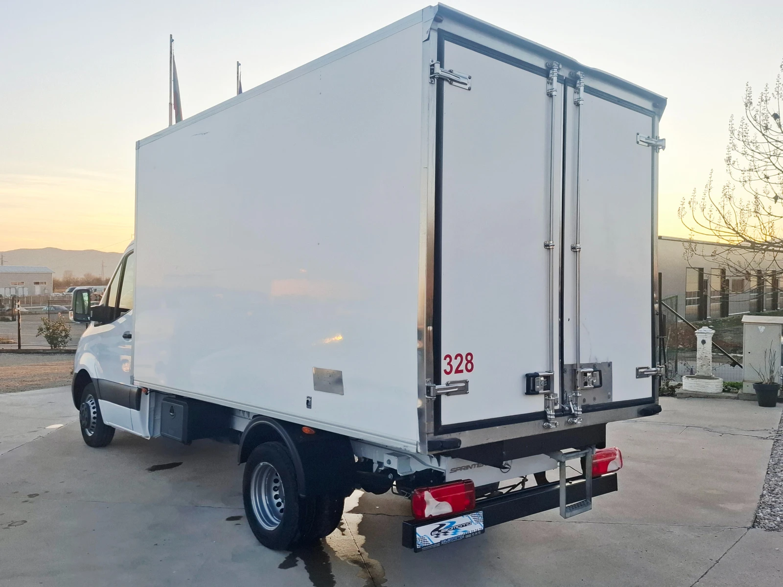 Mercedes-Benz Sprinter 414 До3.5т/Euro6/Клима/220V - изображение 2