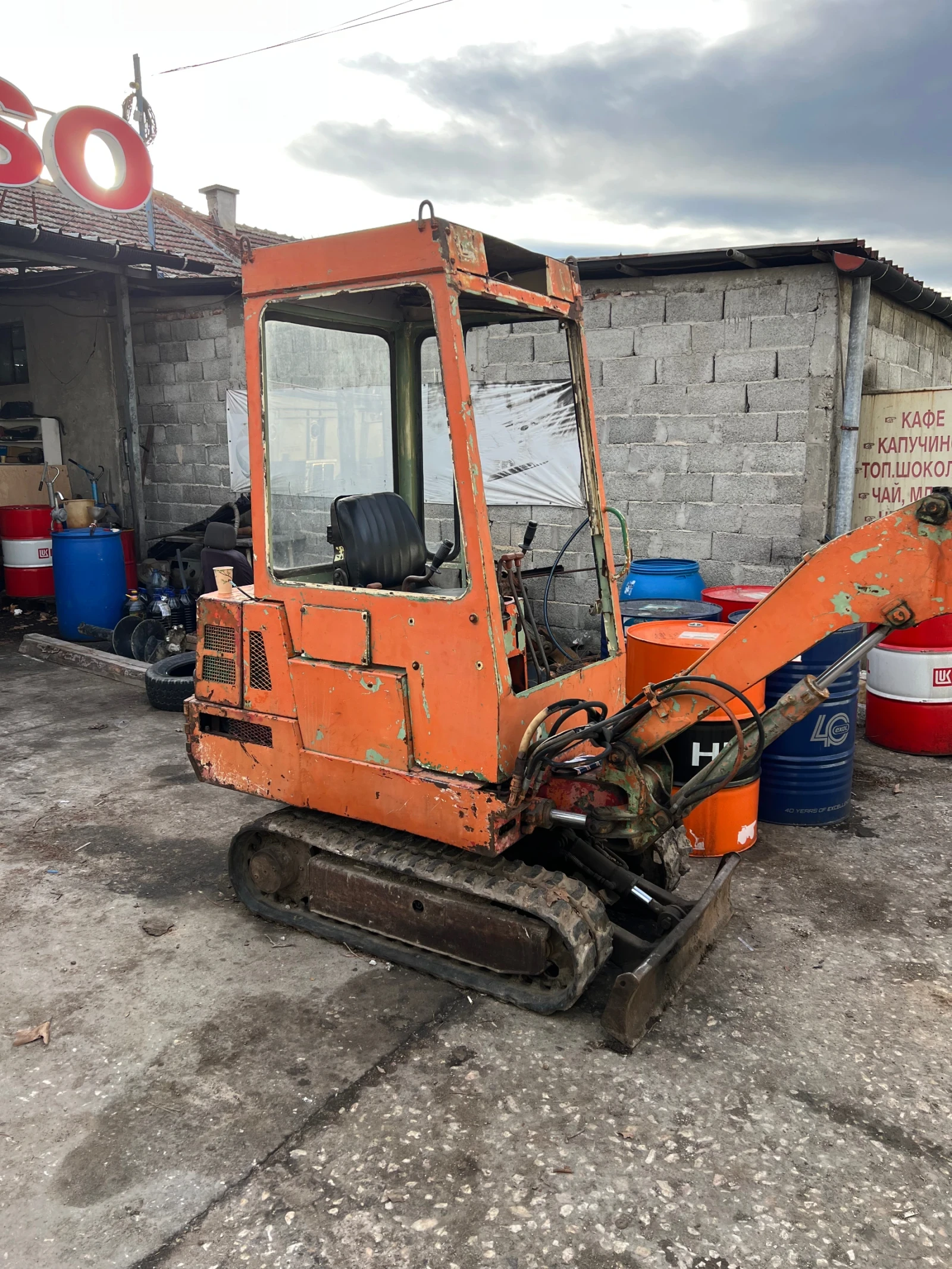 ����� Takeuchi | Mobile.bg � ����������� 5