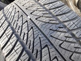 Гуми Зимни 235/45R18, снимка 2