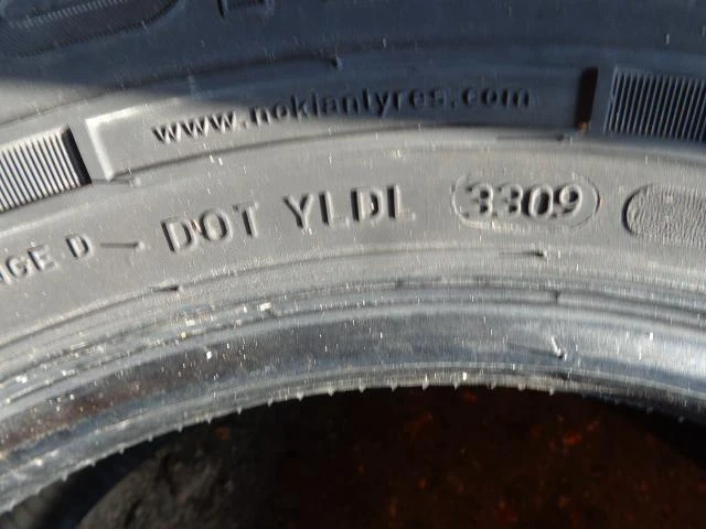 Гуми Зимни 195/70R15, снимка 10 - Гуми и джанти - 25809962