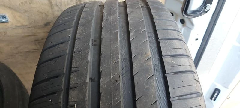 Гуми Летни 255/50R19, снимка 1 - Гуми и джанти - 35130751