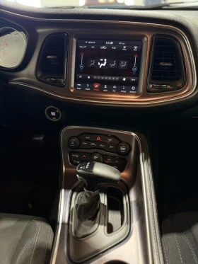 Dodge Challenger SXT  | Mobile.bg    8
