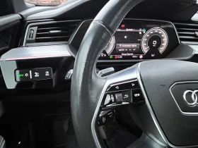 Audi E-Tron 55 quattro S-line 360* digital mirrors, снимка 8 - Автомобили и джипове - 53609719