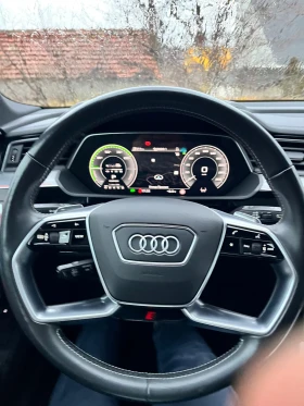 Audi E-Tron 55 quattro S-line 360* digital mirrors, снимка 6 - Автомобили и джипове - 53609719