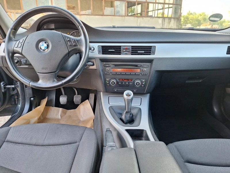 BMW 318, снимка 9 - Автомобили и джипове - 47186390