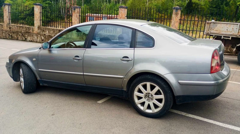 VW Passat 1.9 tdi 131 6 скорости, снимка 7 - Автомобили и джипове - 47256190