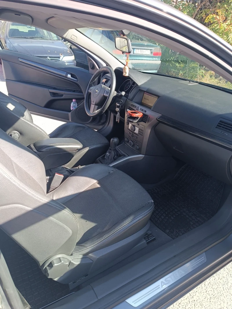 Opel Astra GTC, снимка 7 - Автомобили и джипове - 47340004