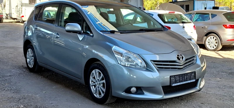 Toyota Verso ПАНОРАМА, снимка 3 - Автомобили и джипове - 47849444