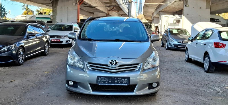 Toyota Verso ПАНОРАМА, снимка 2 - Автомобили и джипове - 47849444