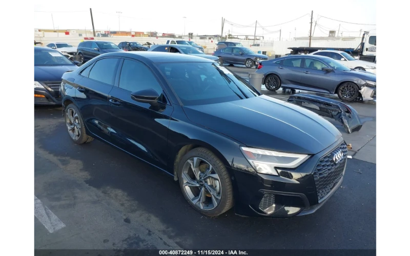 Audi A3 40 Tfsi Quattro S-line * LED * Дистроник , снимка 1 - Автомобили и джипове - 48128607