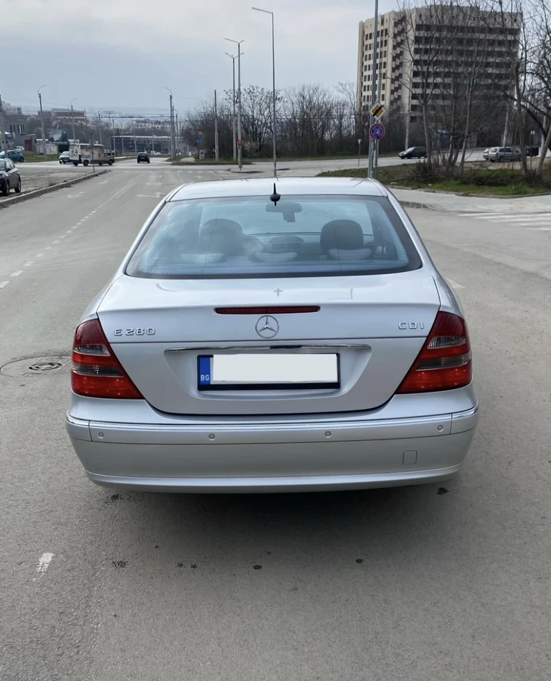 Mercedes-Benz E 280 3.2 CDI 190 Avangarde, снимка 7 - Автомобили и джипове - 48188967