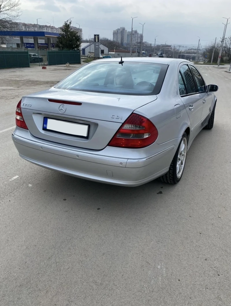 Mercedes-Benz E 280 3.2 CDI 190 Avangarde, снимка 6 - Автомобили и джипове - 48188967