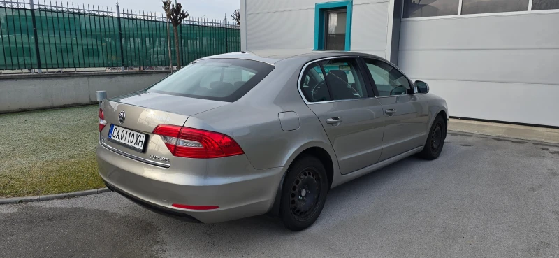 Skoda Superb, снимка 2 - Автомобили и джипове - 48518233