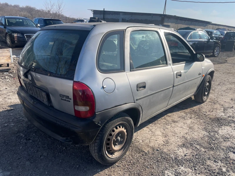 Opel Corsa 1.7d, снимка 2 - Автомобили и джипове - 48789523