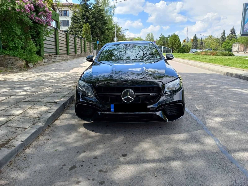 Mercedes-Benz E 200 AMG-Line, снимка 2 - Автомобили и джипове - 51914449