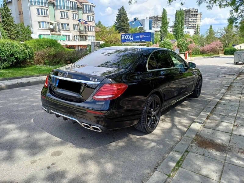 Mercedes-Benz E 200 AMG-Line, снимка 6 - Автомобили и джипове - 51914449