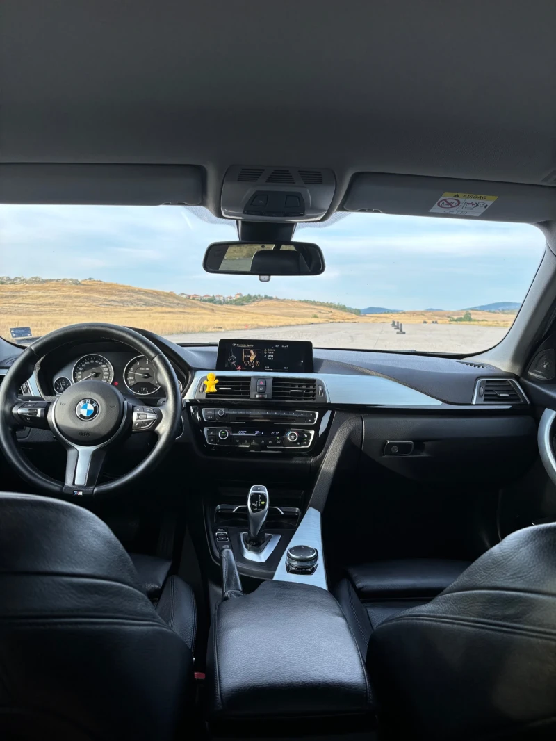 BMW 330 Facelift, снимка 6 - Автомобили и джипове - 51628794