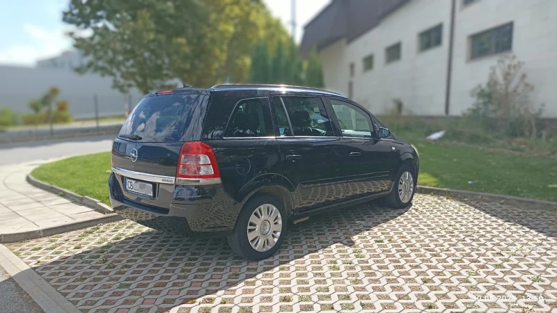 Opel Zafira 1.6 CNG, снимка 4 - Автомобили и джипове - 51901917