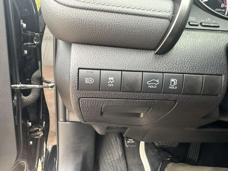 Toyota Camry SE, снимка 15 - Автомобили и джипове - 52060340