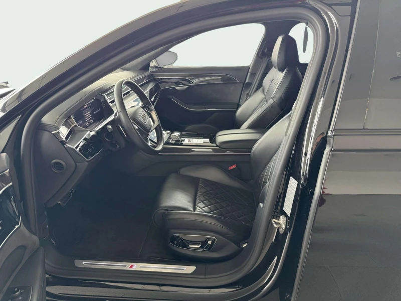 Audi S8 TFSI quattro, снимка 6 - Автомобили и джипове - 52359683