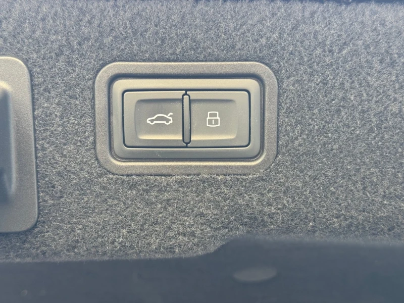 Audi S8 TFSI quattro, снимка 13 - Автомобили и джипове - 52359683