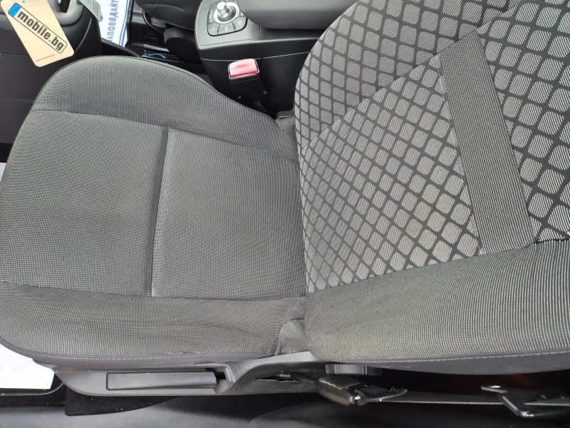 Renault Scenic 1.5DCI NAVI, 7mesta, снимка 10 - Автомобили и джипове - 53272419