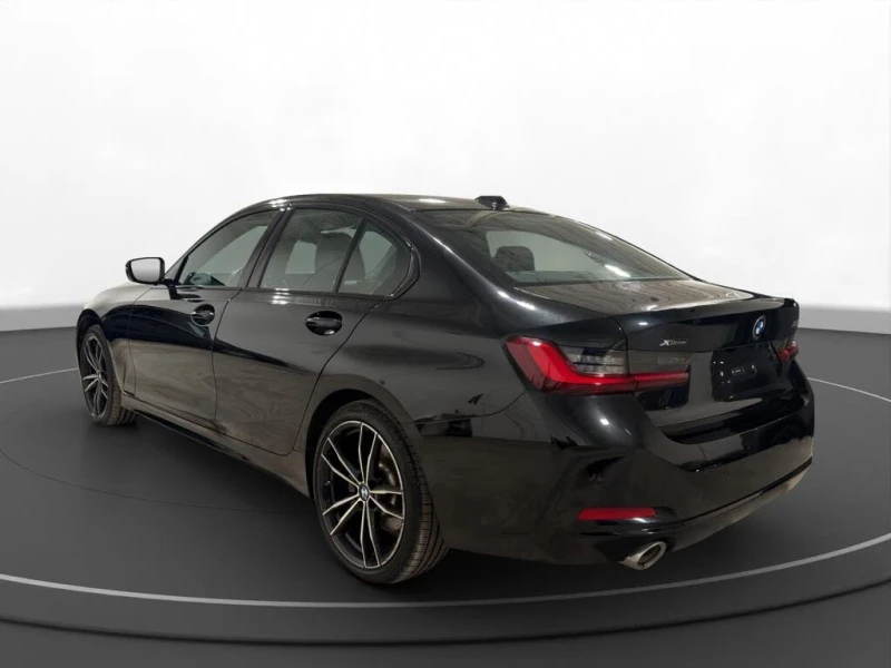 BMW i3 3 Series* xDrive AWD* АвтоКредит* (ЦЕНА ДО БГ), снимка 3 - Автомобили и джипове - 53514032