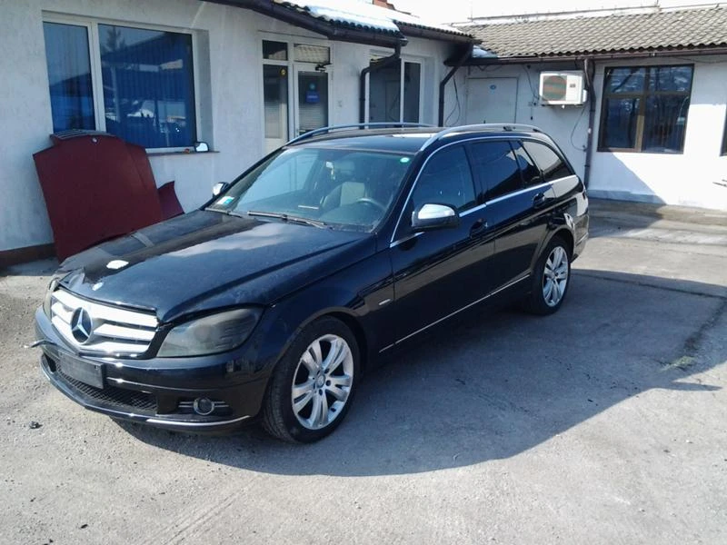 Mercedes-Benz C 220 на части, снимка 4 - Автомобили и джипове - 48583275