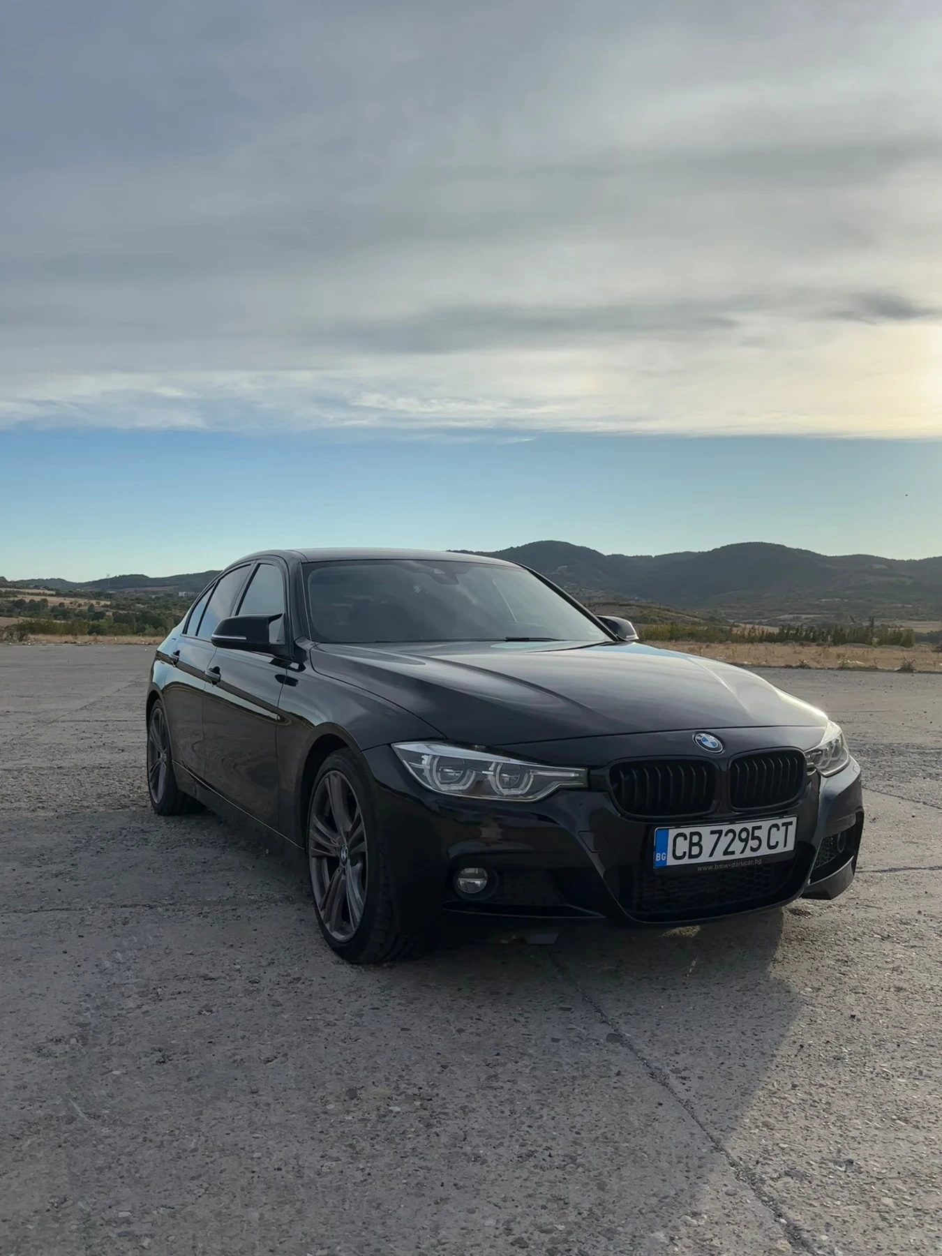 BMW 330 Facelift, снимка 1