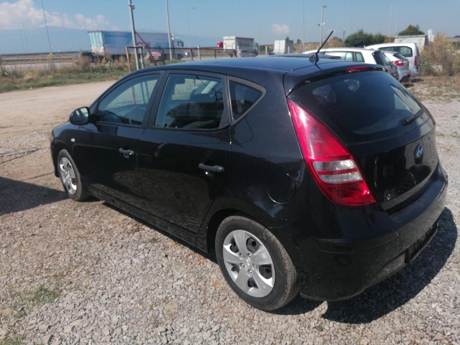 Hyundai I30 1.6CRDI - изображение 4