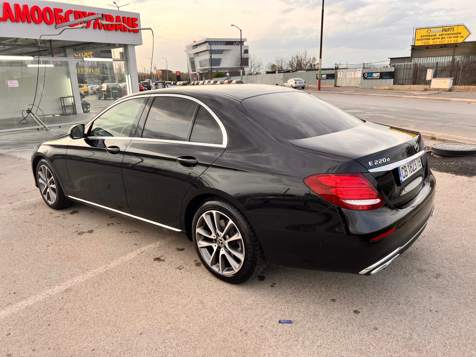 Mercedes-Benz E 220 9Gtroni/4Matic/Ambient/360Камeра/Multibeam/Подgрев - изображение 7