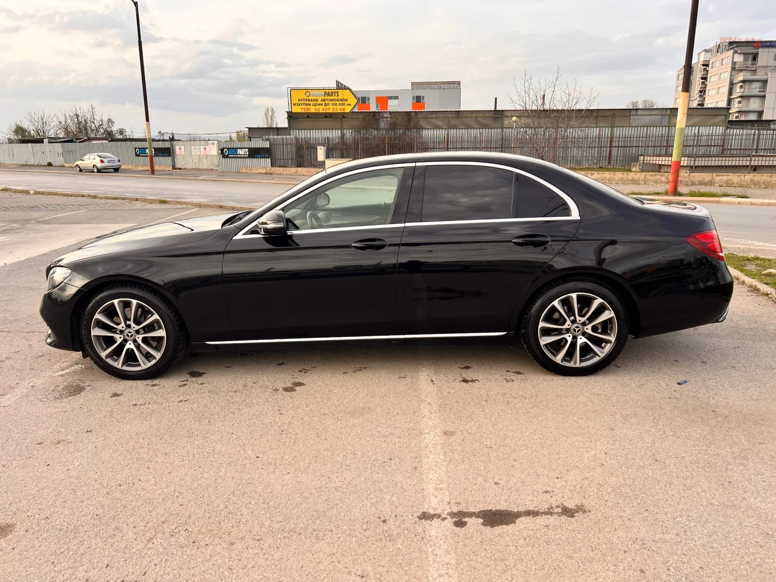 Mercedes-Benz E 220 9Gtroni/4Matic/Ambient/360Камeра/Multibeam/Подgрев - изображение 8
