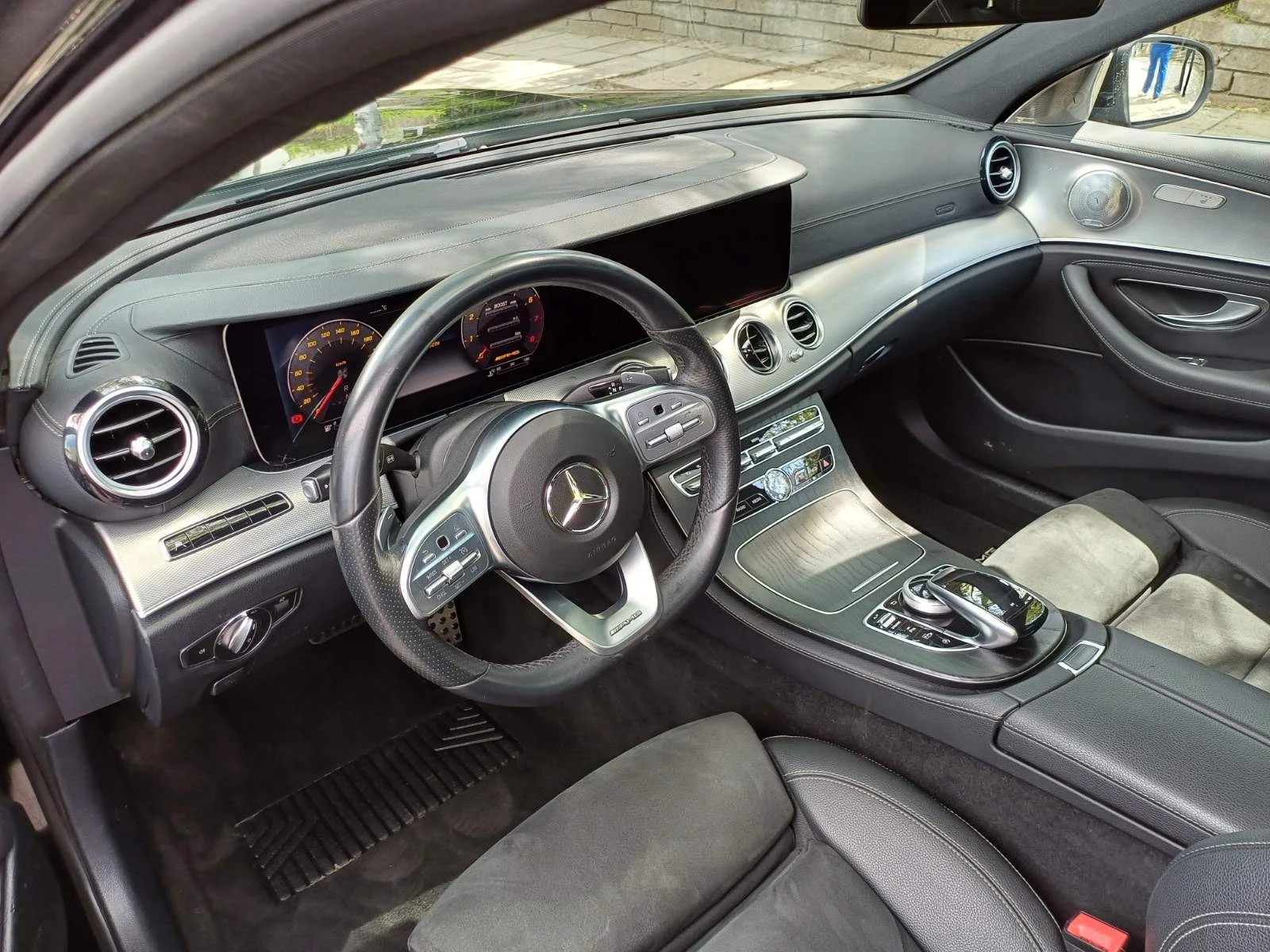Mercedes-Benz E 200 AMG-Line - изображение 10