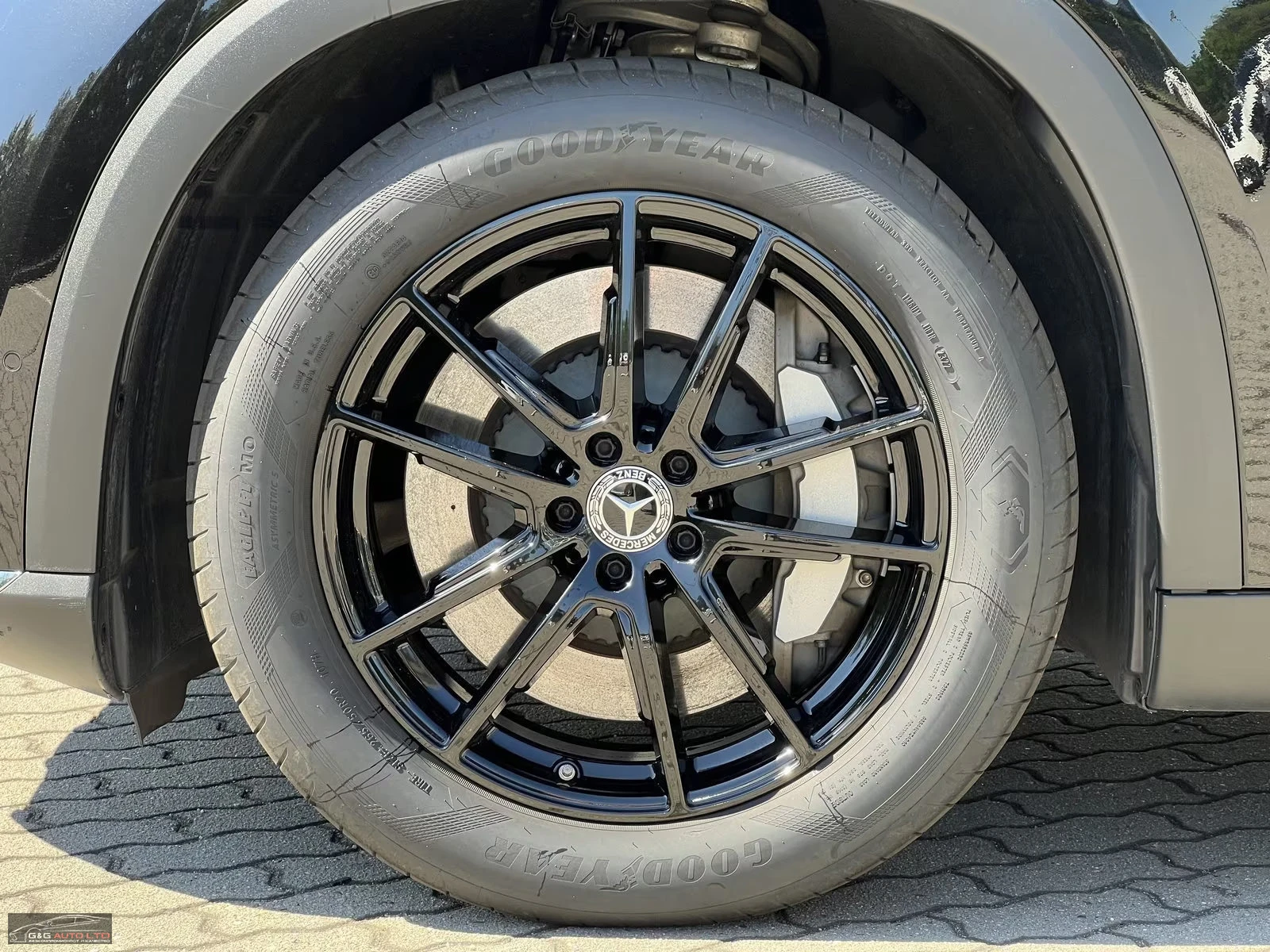Mercedes-Benz EQS 500 SUV/AMG/449HP/ADV/4MATIC/CAM/CARPLAY/LED/466f - изображение 8