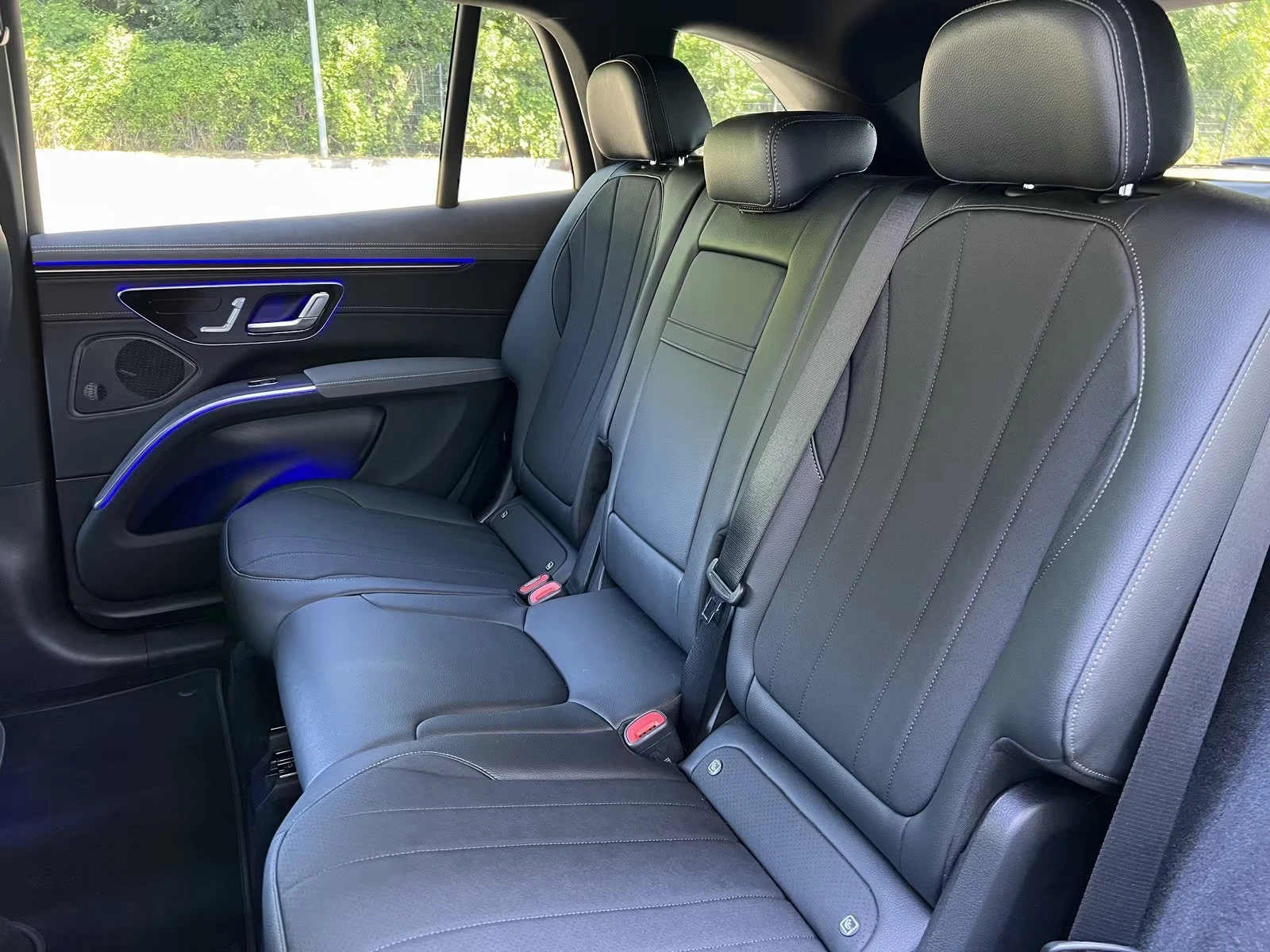 Mercedes-Benz EQS 500 SUV/AMG/449HP/ADV/4MATIC/CAM/CARPLAY/466fpr | Mobile.bg   13