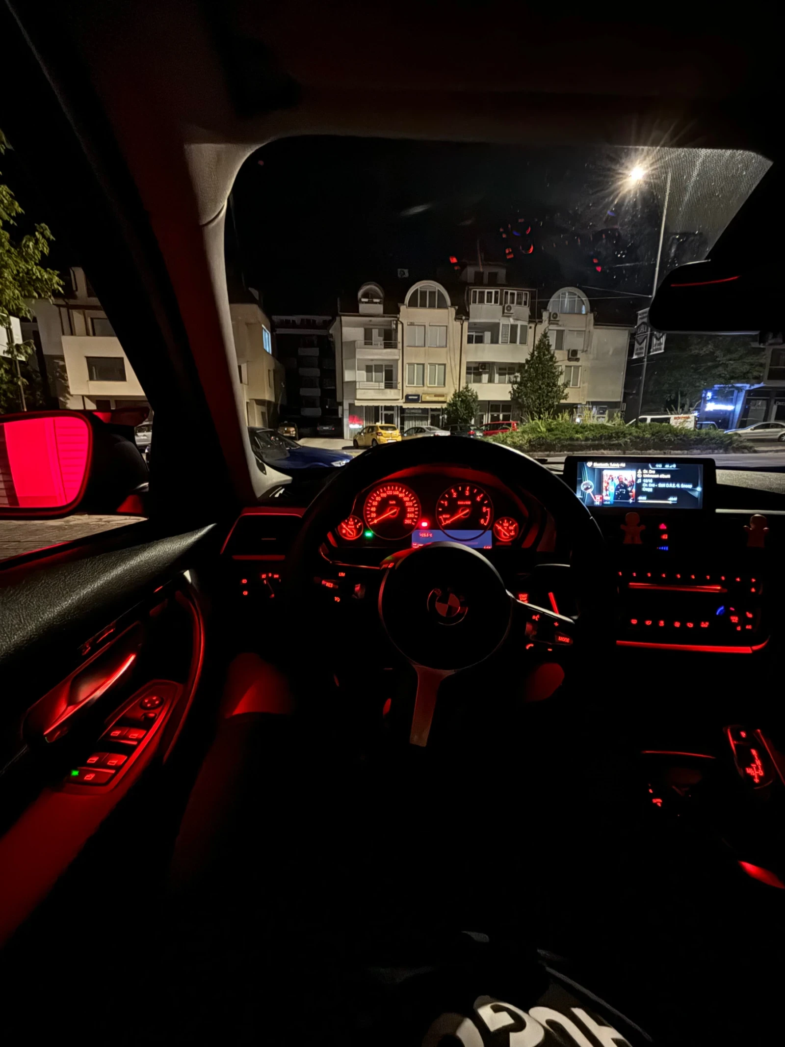 BMW 330 Facelift | Mobile.bg   11