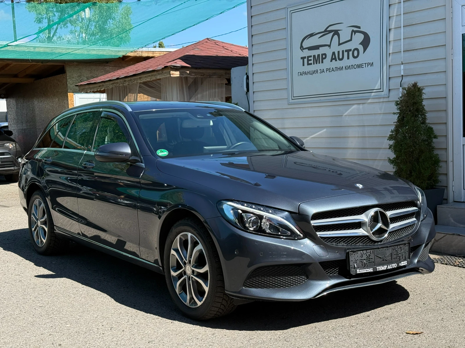Mercedes-Benz C 220 4Matic* СЕРВИЗНА КНИЖКА С ПЪЛНА ИСТОРИЯ В МЕРЦЕДЕС - изображение 3