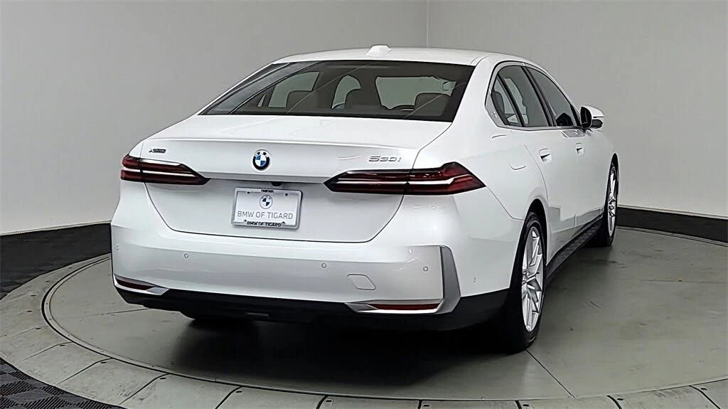 BMW 530 XDRIVE530I - изображение 5