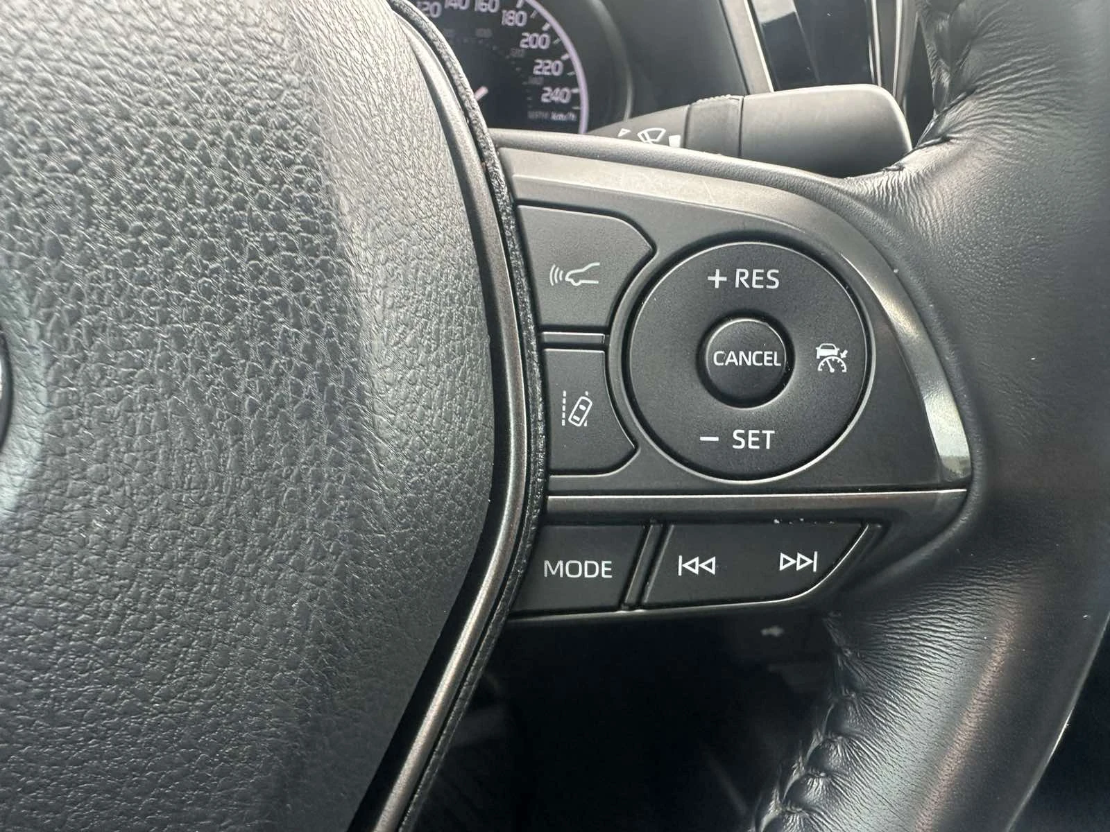 Toyota Camry SE | Mobile.bg   11