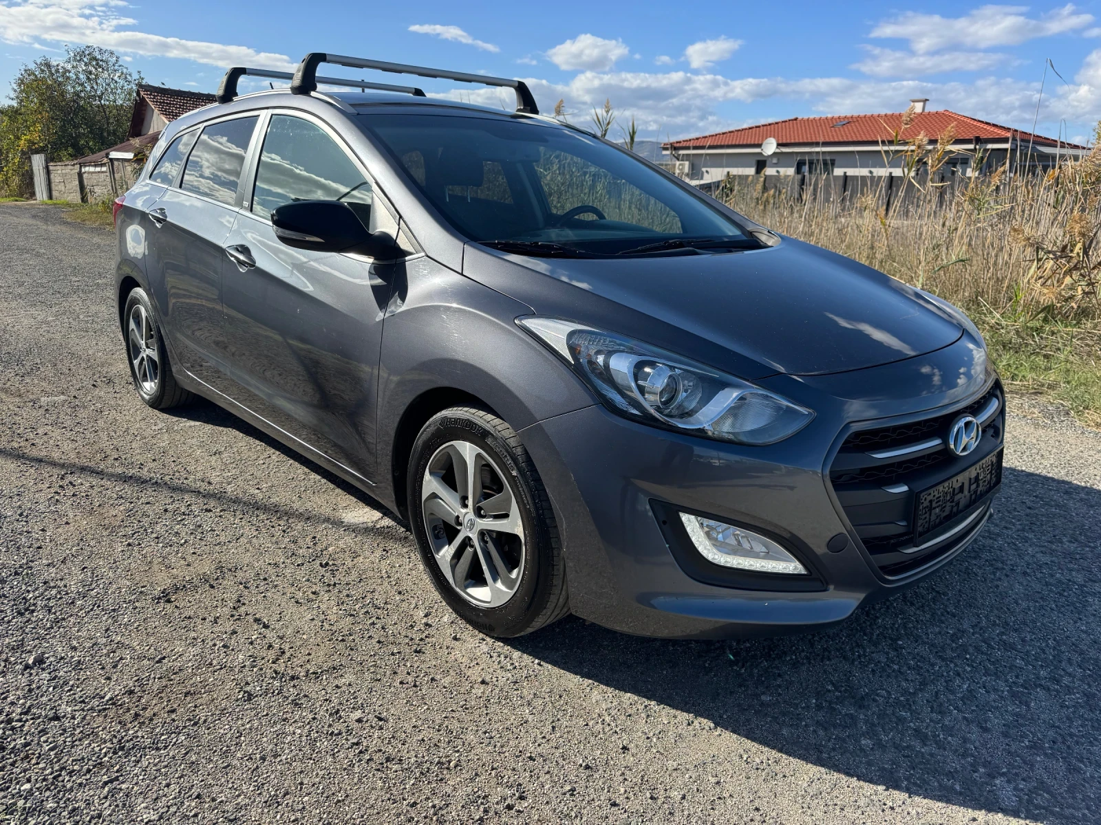 Hyundai I30 1.6 CRDI * BLACK LINE* NAVI* CAMERA* E6B*  | Mobile.bg — изображение 3