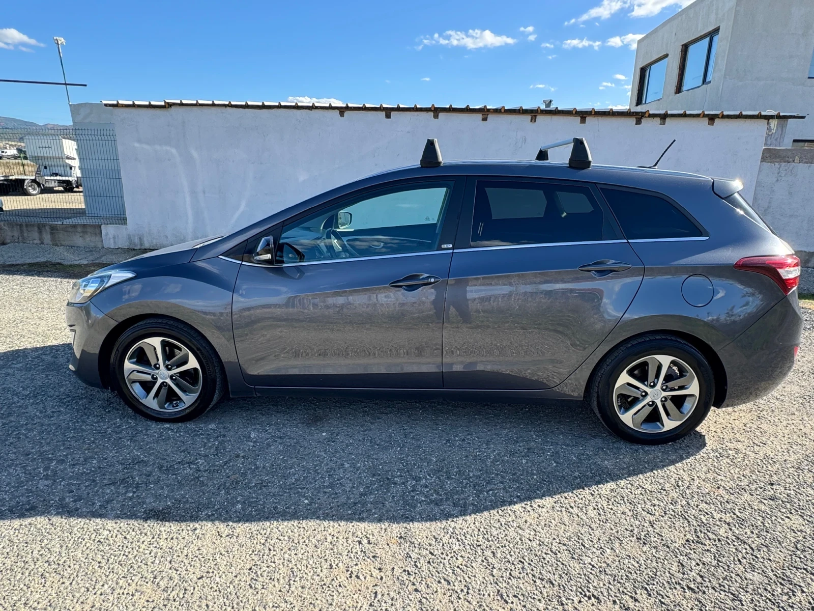 Hyundai I30 1.6 CRDI * BLACK LINE* NAVI* CAMERA* E6B*  | Mobile.bg — изображение 7