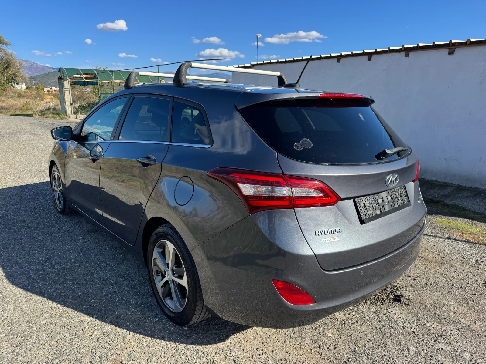 Hyundai I30 1.6 CRDI * BLACK LINE* NAVI* CAMERA* E6B*  | Mobile.bg — изображение 6