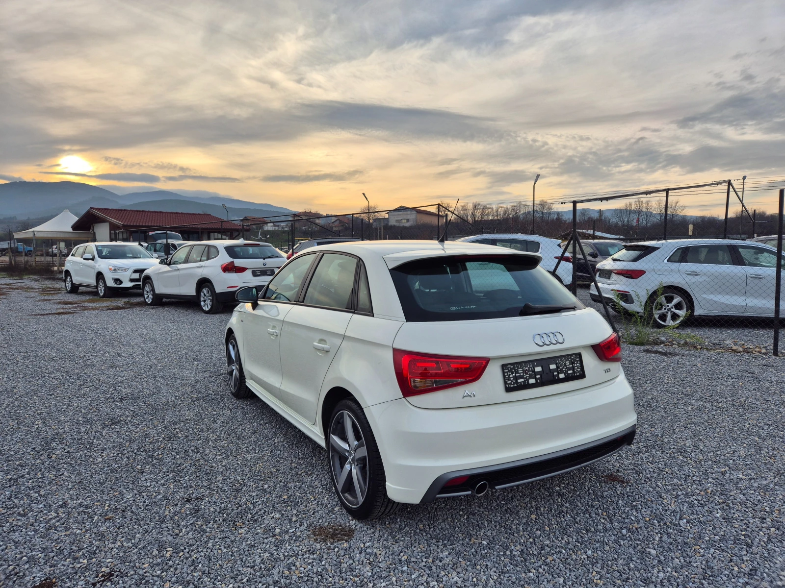 Audi A1 1.6TDI* S-Line* AUTOMAT* NAVI*  | Mobile.bg   6