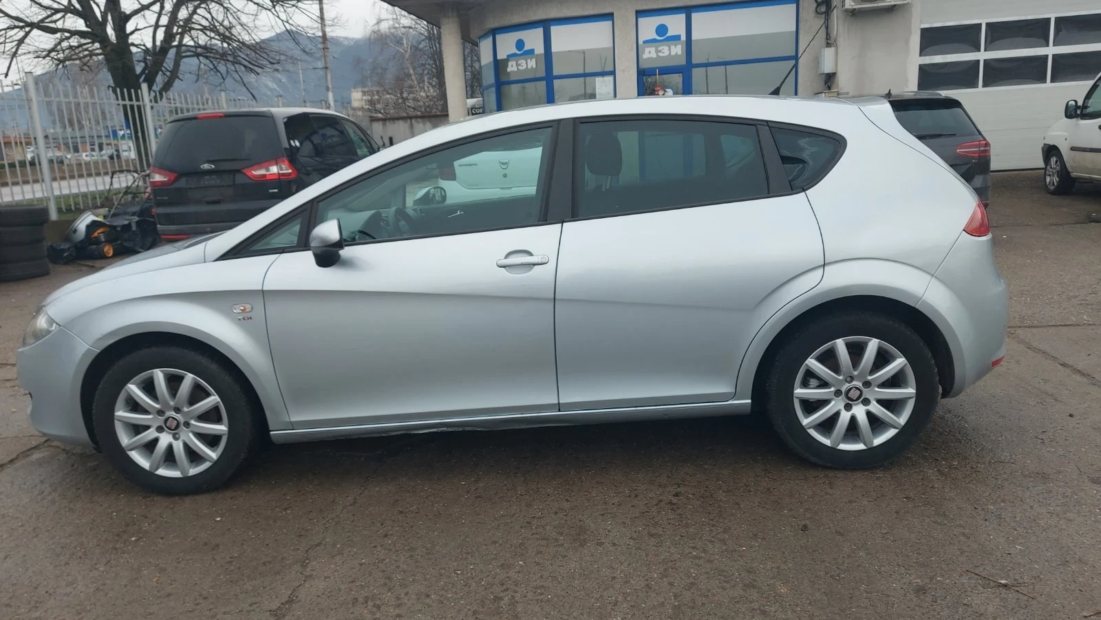 Seat Leon 2.0TDI - изображение 6