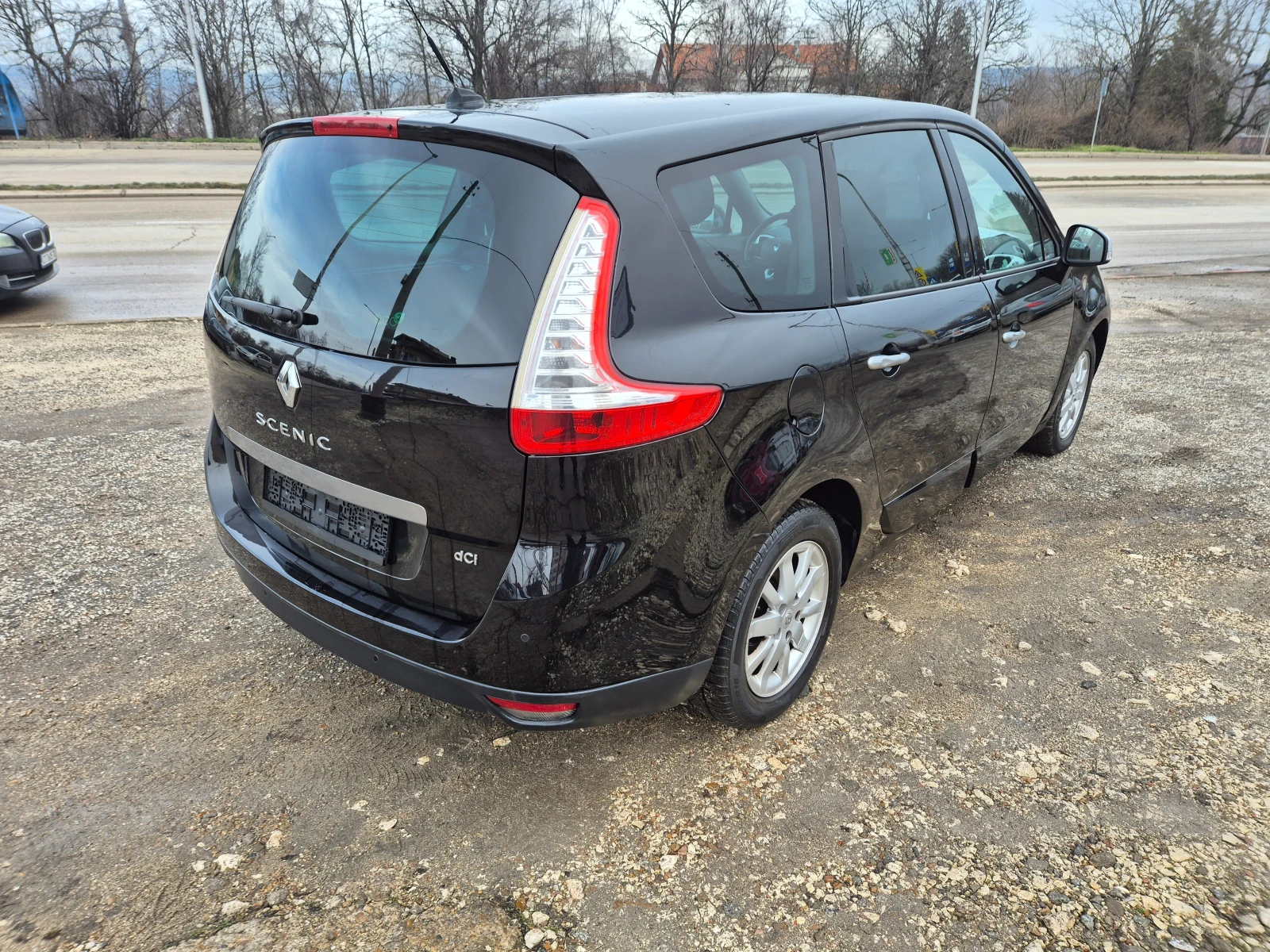 Renault Scenic 1.5DCI NAVI, 7mesta - изображение 5