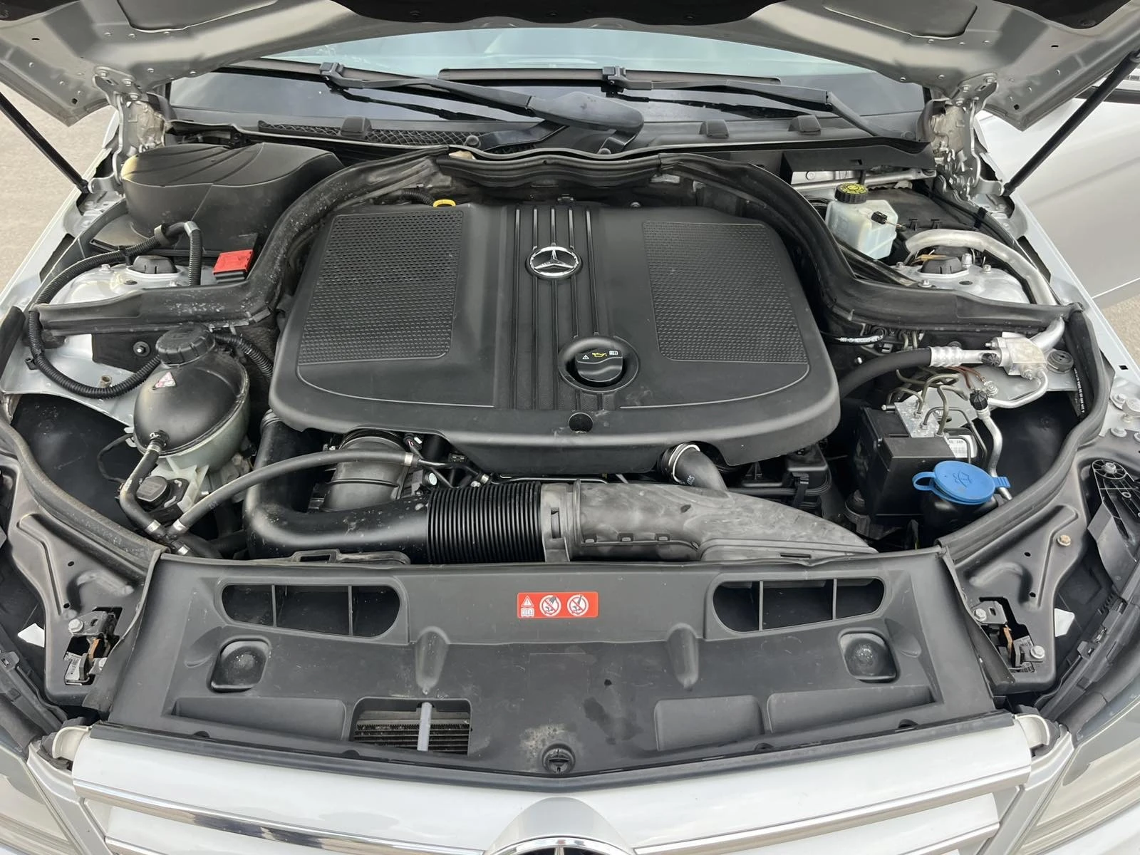 Mercedes-Benz C 200 2.2CDI 136кс 6 СКОРОСТИ EURO 5A NAVI AVANTGARDE, снимка 17 - Автомобили и джипове - 53990588