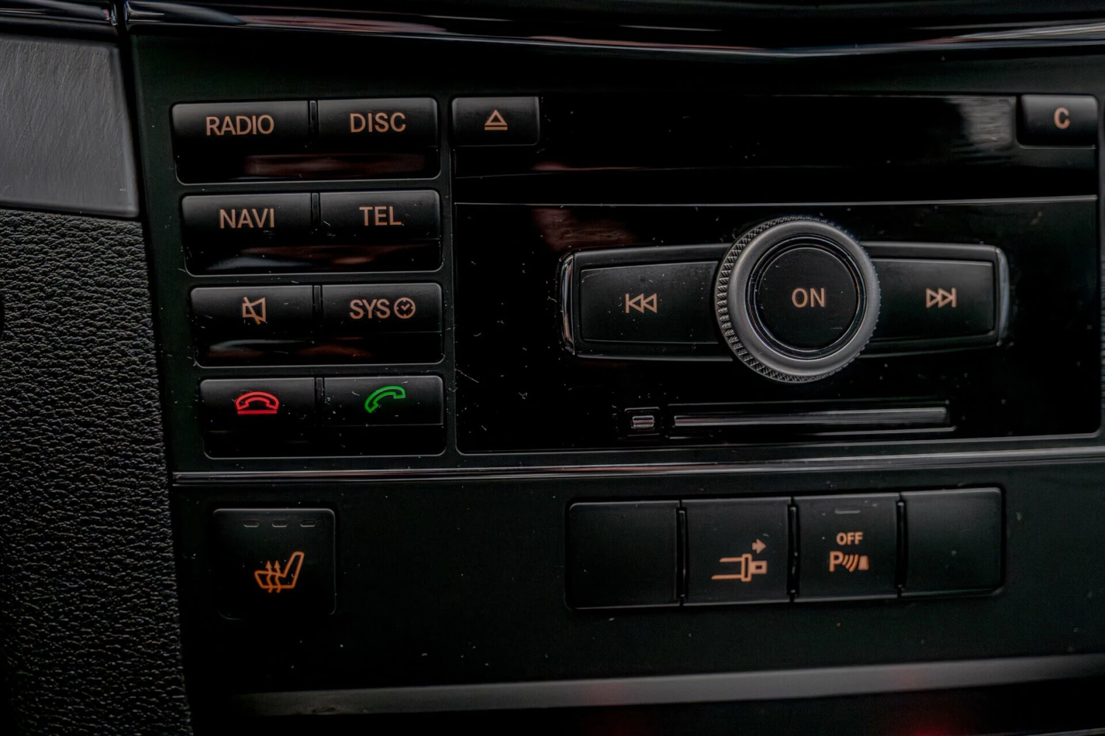 Mercedes-Benz E 350 CDI/Coupe/AMG/Подгрев/PDC/7-G Tronic, снимка 10 - Автомобили и джипове - 54000782